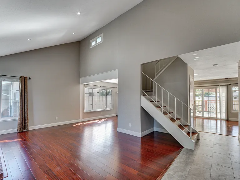 4608 Rochelle Dr — Photo 6