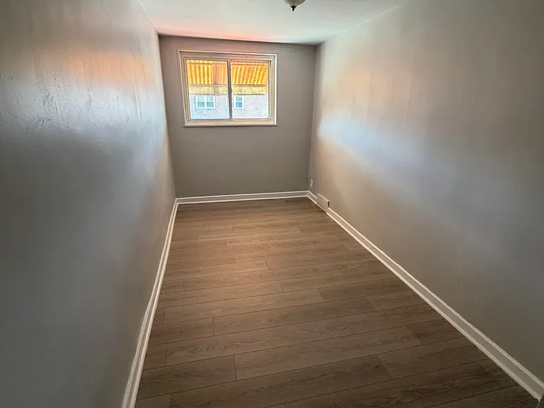6346 Cottage St — Photo 10