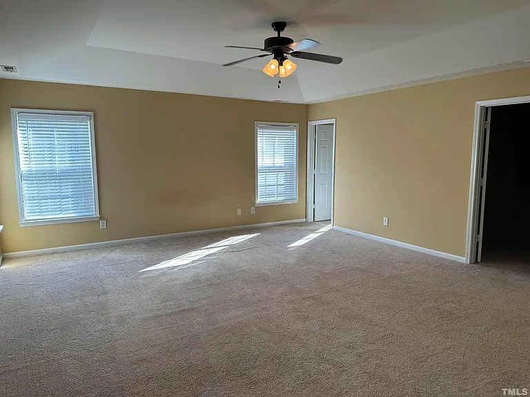 213 Bikram Dr — Photo 38