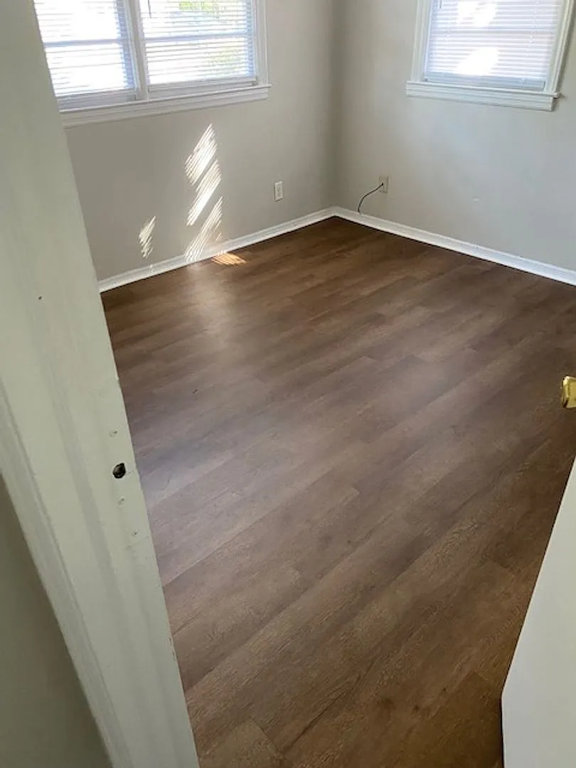 *Summer move in speical 1/2 month for FREE* — Photo 4