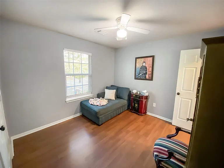 254 E Sunset Dr — Photo 17