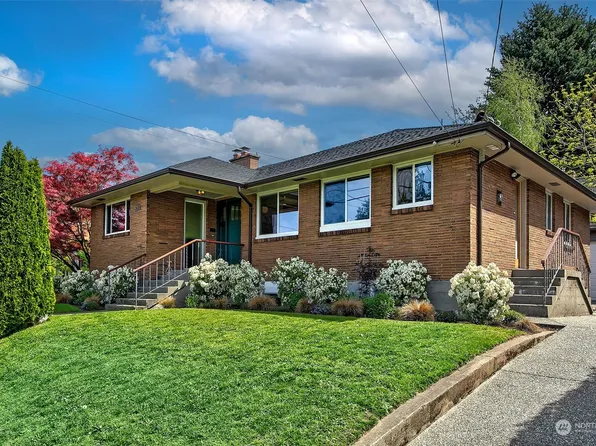 8054 Wallingford Avenue N, Seattle, WA 98103