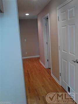 4th image of 5404 S Shore Dr