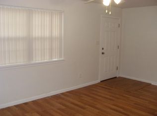 12 Rissant Dr, Florissant, MO 63031