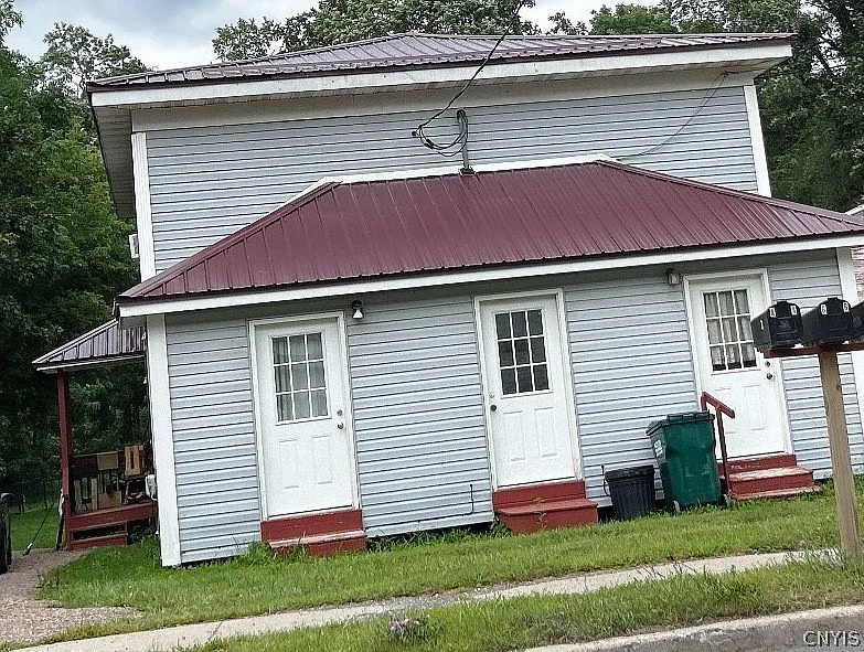 335B Church St