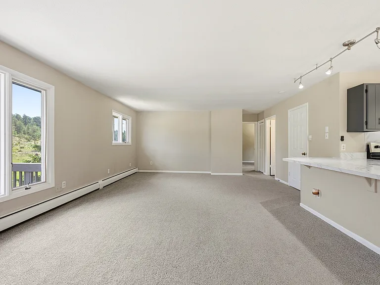 836 Sleepy Hollow Dr #A — Photo 24