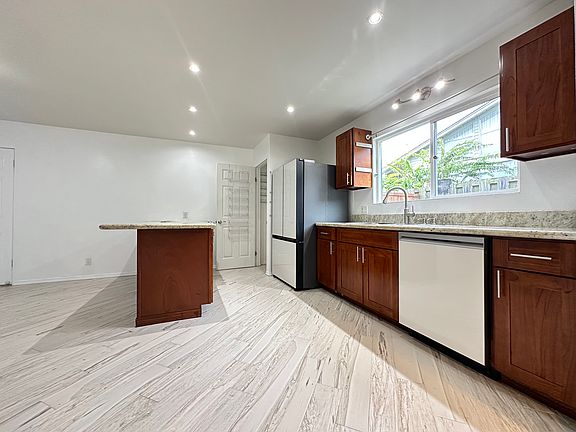 4th image of 47-712 Hui Alala St
