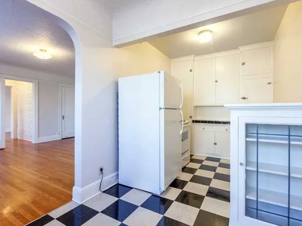 Estelle Court Apartments (McM10), 730 NW 20th Ave APT 103, Portland, OR 97209