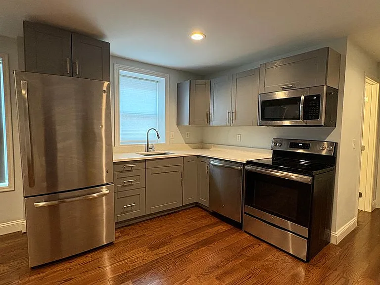 4217 Blaine Ave — Photo 13