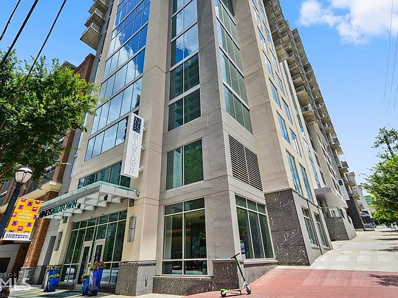 2nd image of 915 W Peachtree St NE Unit 21110