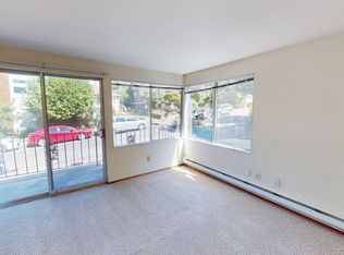 401 N 87th St #3, Seattle, WA 98103