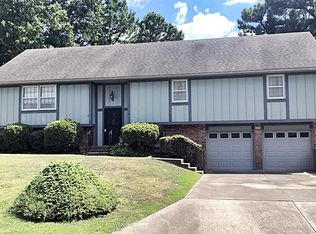 2004 Colonial Dr, Pittsburg, KS 66762