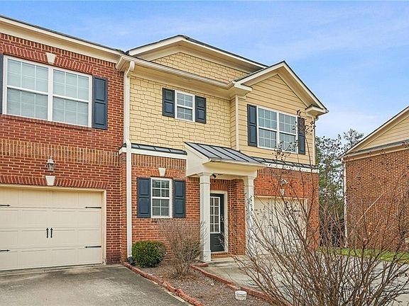 3rd image of 2755 Greenbridge Dr