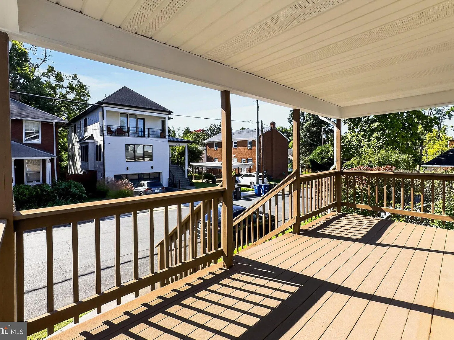 3 bed, 2.0 bath, 1518 sqft, $4,500 — Photo 4