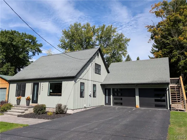 7859 Brimfield St, Clinton, NY 13323