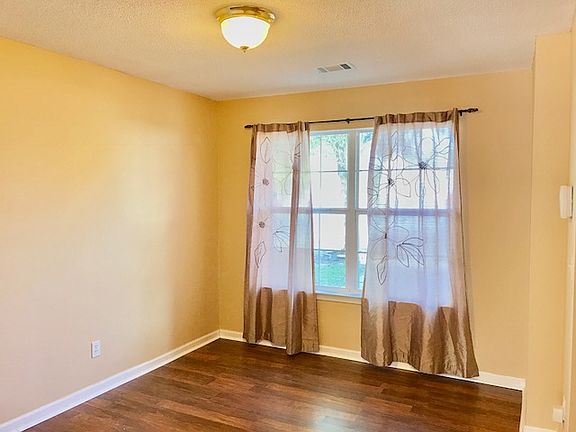 Den or Dining_03232018
