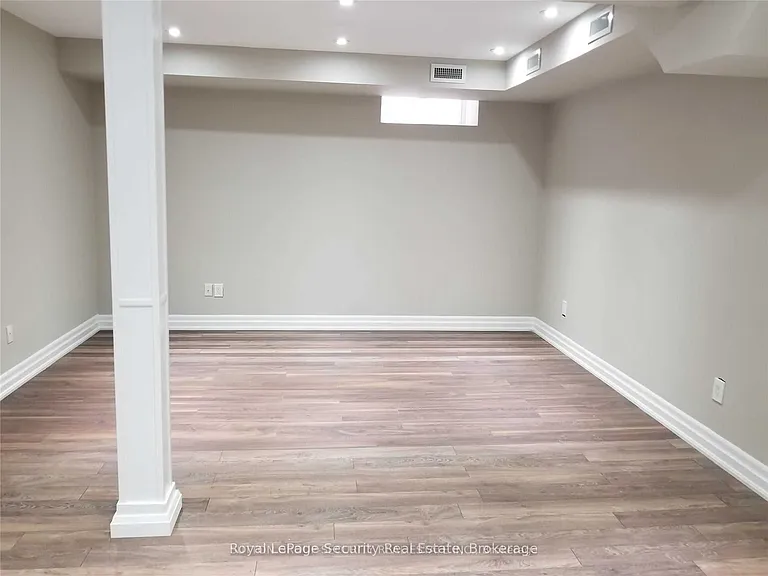 48 Station Rd #BASEMENT — Photo 8