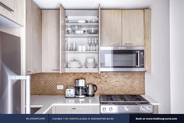 Rented by The Blueground | media 36