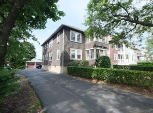108 Quincy Shore Dr, Quincy, MA 02171