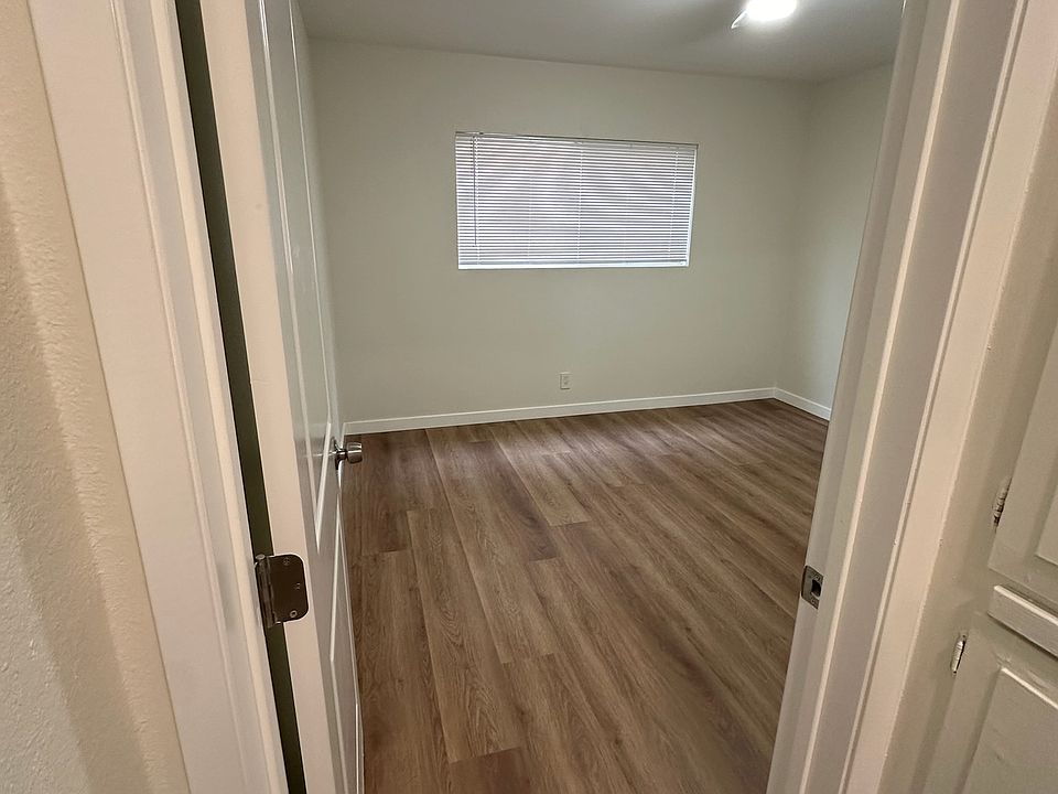 15803 Perilla Ave Paramount CA Zillow