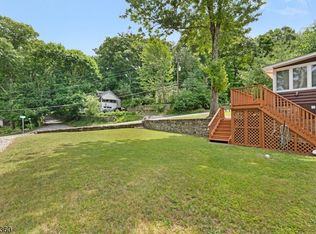 41 E Shore Rd, Jefferson Twp., NJ 07849