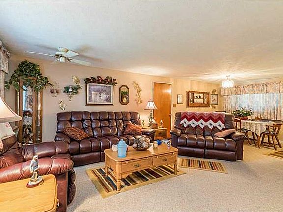 4th image of 265 Ironwood Dr