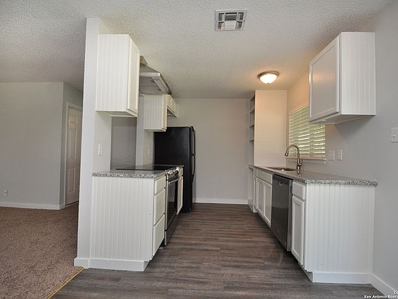 3rd image of 14022 Greenjay St