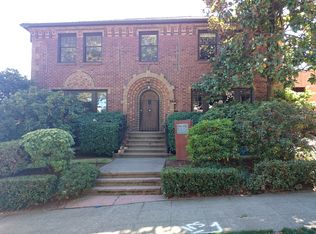 2215 E Prospect St, Seattle, WA 98112