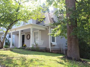 853 Maple Rd, Charleston, WV 25302