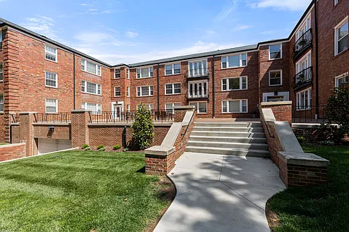 7517 Oxford Dr #12C Photo 1