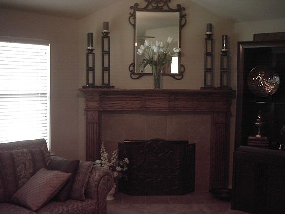 Gas fireplace 