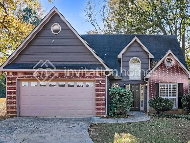 1695 Salem Mill Ct SE — Photo 1