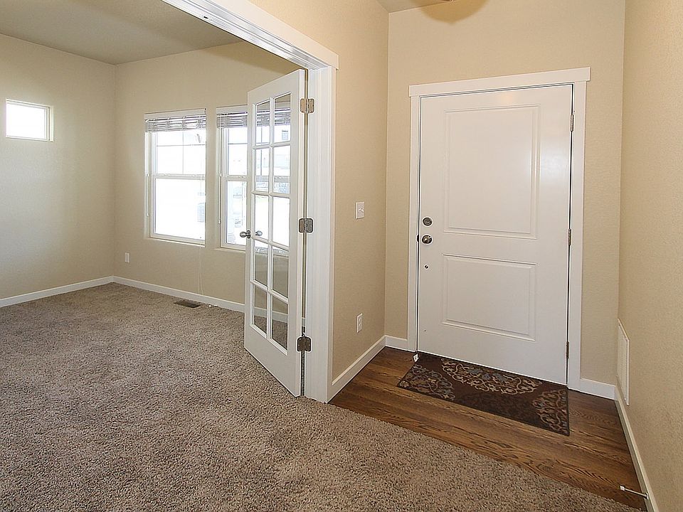 2nd image of 7766 Wagonwood Pl