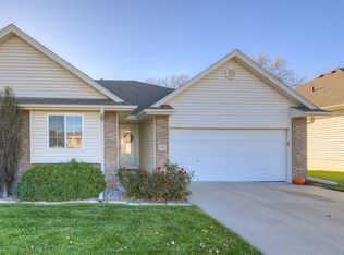 16907 Joanne Dr, Omaha, NE 68136