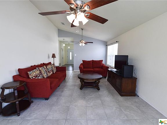 5th image of 1308 Fox Creek Dr