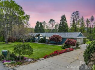 200 Conde Pl, Hendersonville, NC 28739