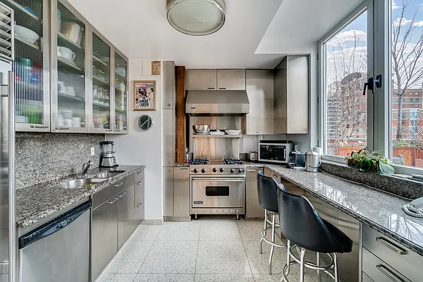 Rented by Compass | media 4