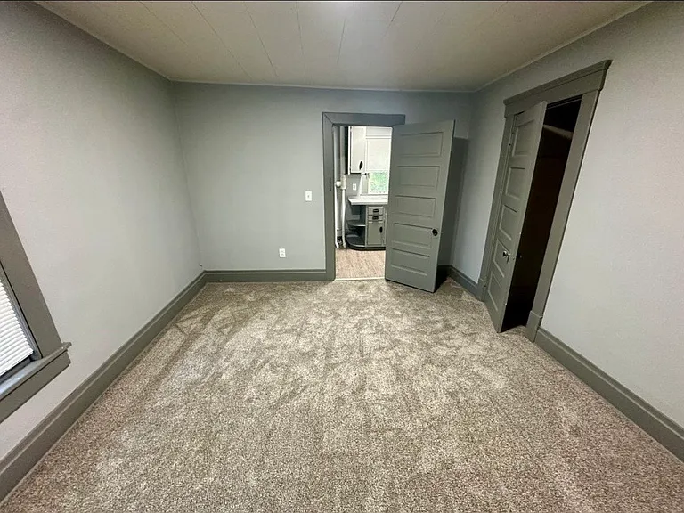 678 Crosby St #2 — Photo 3