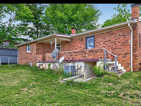 4th image of 245 Greasy Ridge Rd