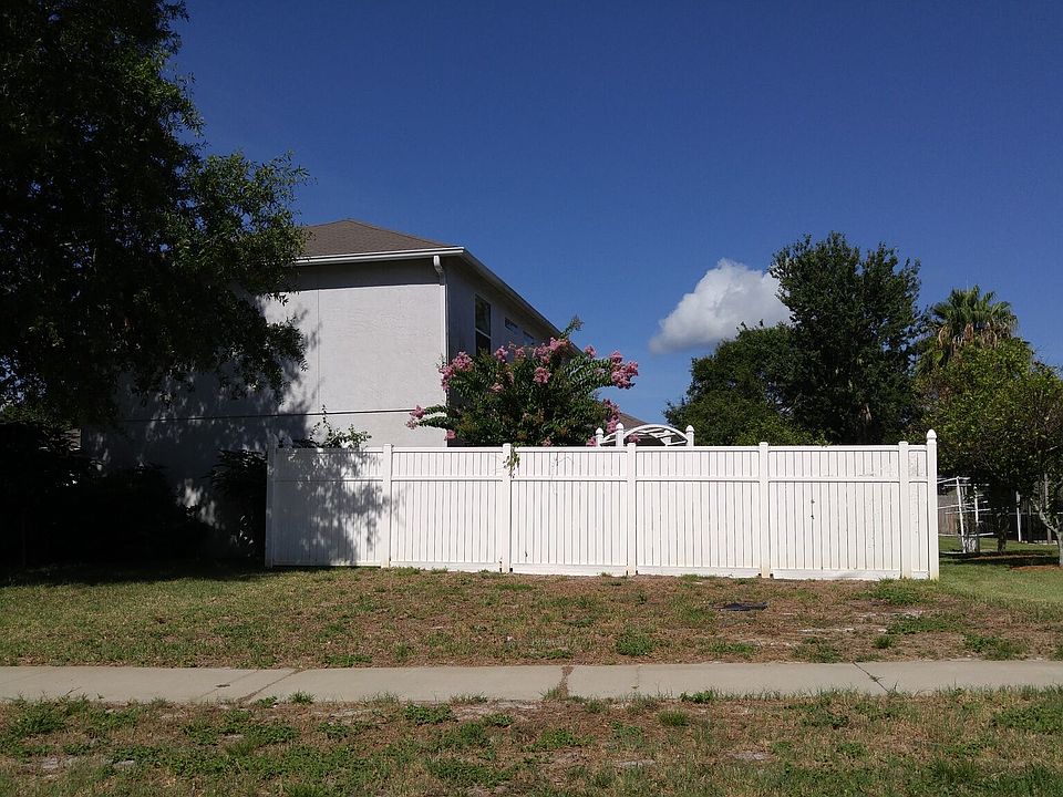 2nd image of 1300 Harms Way