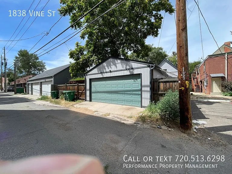 1838 Vine St — Photo 35