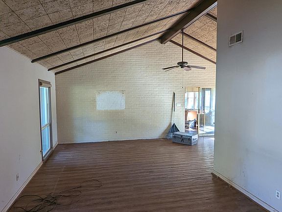 5th image of 1511 Wildbriar Dr