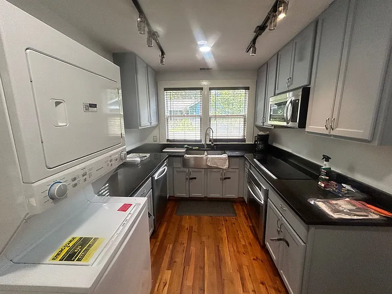 910 Lacy St — Photo 16