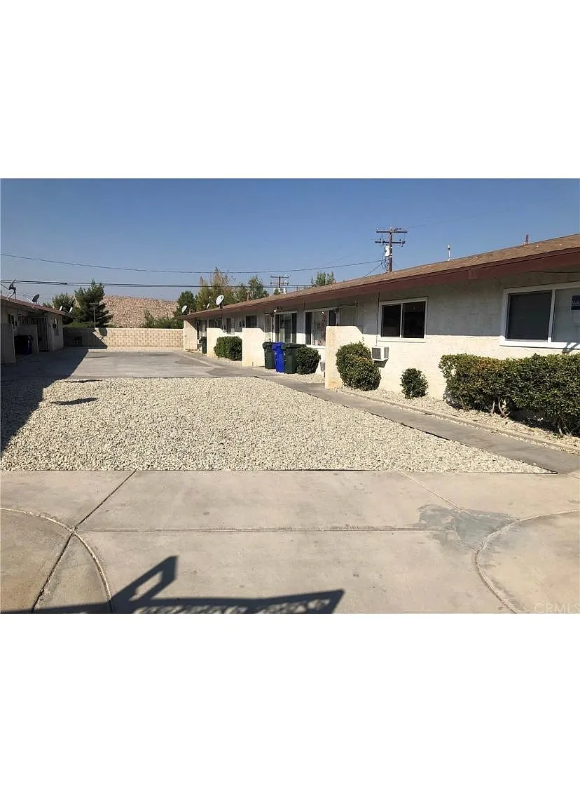 15868 Tuscola Rd — Photo 1