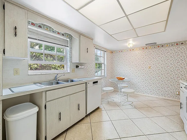 400 S Ocean Blvd #103A — Photo 10