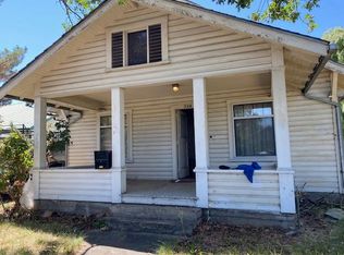 320 S Peach St, Medford, OR