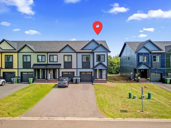 10 Enderis Ln, Charlottetown, PE C1E 3L5