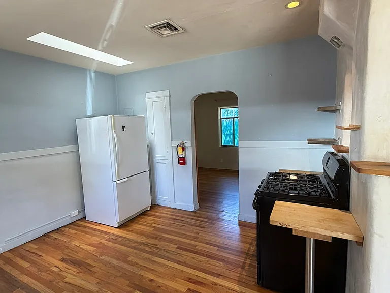711 Iron Ave SW — Photo 13