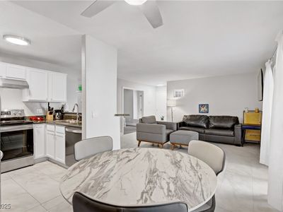 9325 W Desert Inn Rd APT 109, Las Vegas, NV, 89117