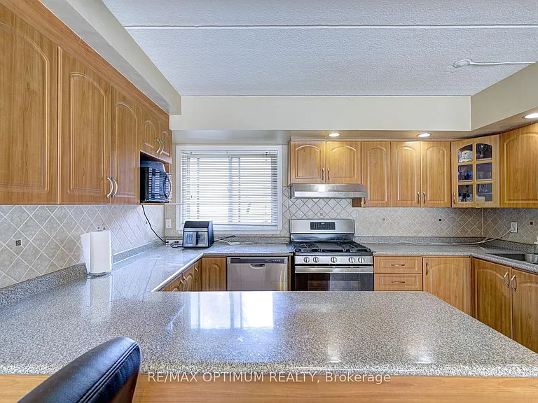 180 Mississauga Valley Blvd #152 — Photo 13